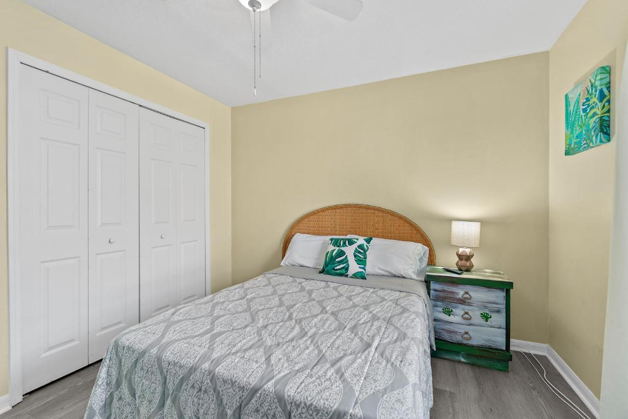 Surfside Paradise Retreat - 3Br And 2Ba Duplex, Grill, Dog Friendly - Close To The Beach! Melbourne Exteriér fotografie