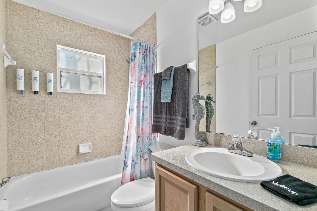 Surfside Paradise Retreat - 3Br And 2Ba Duplex, Grill, Dog Friendly - Close To The Beach! Melbourne Exteriér fotografie