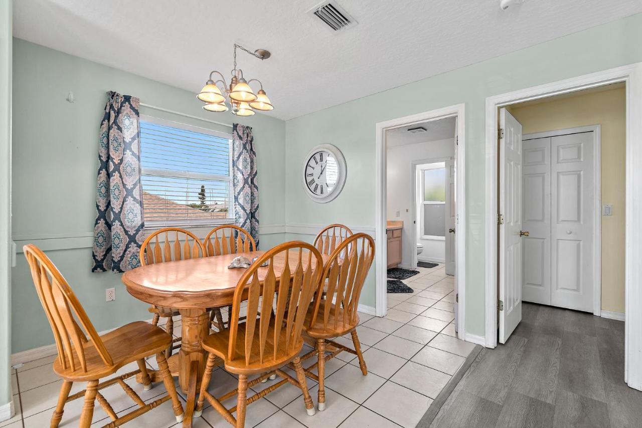 Surfside Paradise Retreat - 3Br And 2Ba Duplex, Grill, Dog Friendly - Close To The Beach! Melbourne Exteriér fotografie