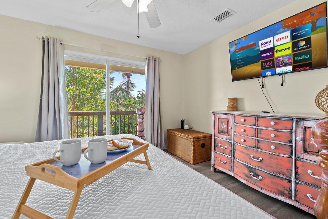 Surfside Paradise Retreat - 3Br And 2Ba Duplex, Grill, Dog Friendly - Close To The Beach! Melbourne Exteriér fotografie